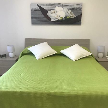 Baia Taormina Apartment Джардіні-Наксос Екстер'єр фото