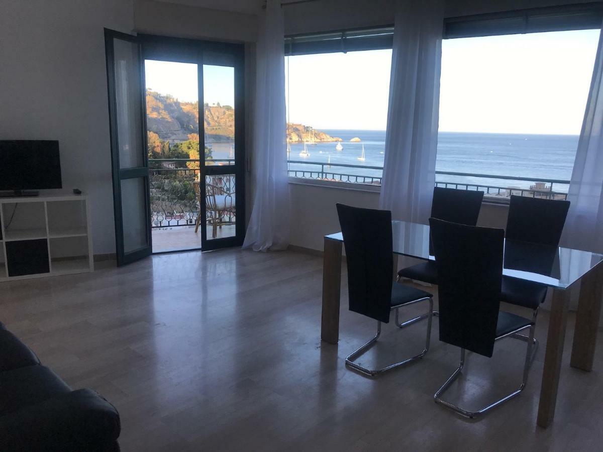 Baia Taormina Apartment Джардіні-Наксос Екстер'єр фото