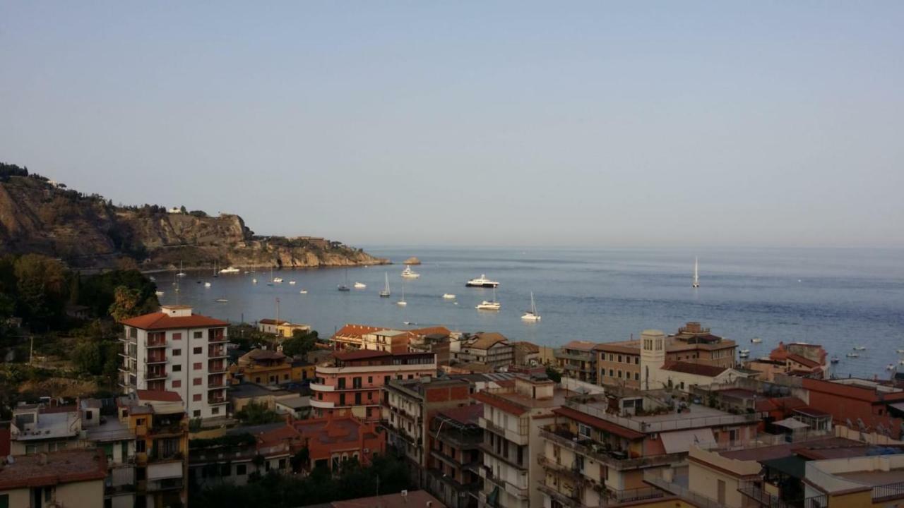 Baia Taormina Apartment Джардіні-Наксос Екстер'єр фото